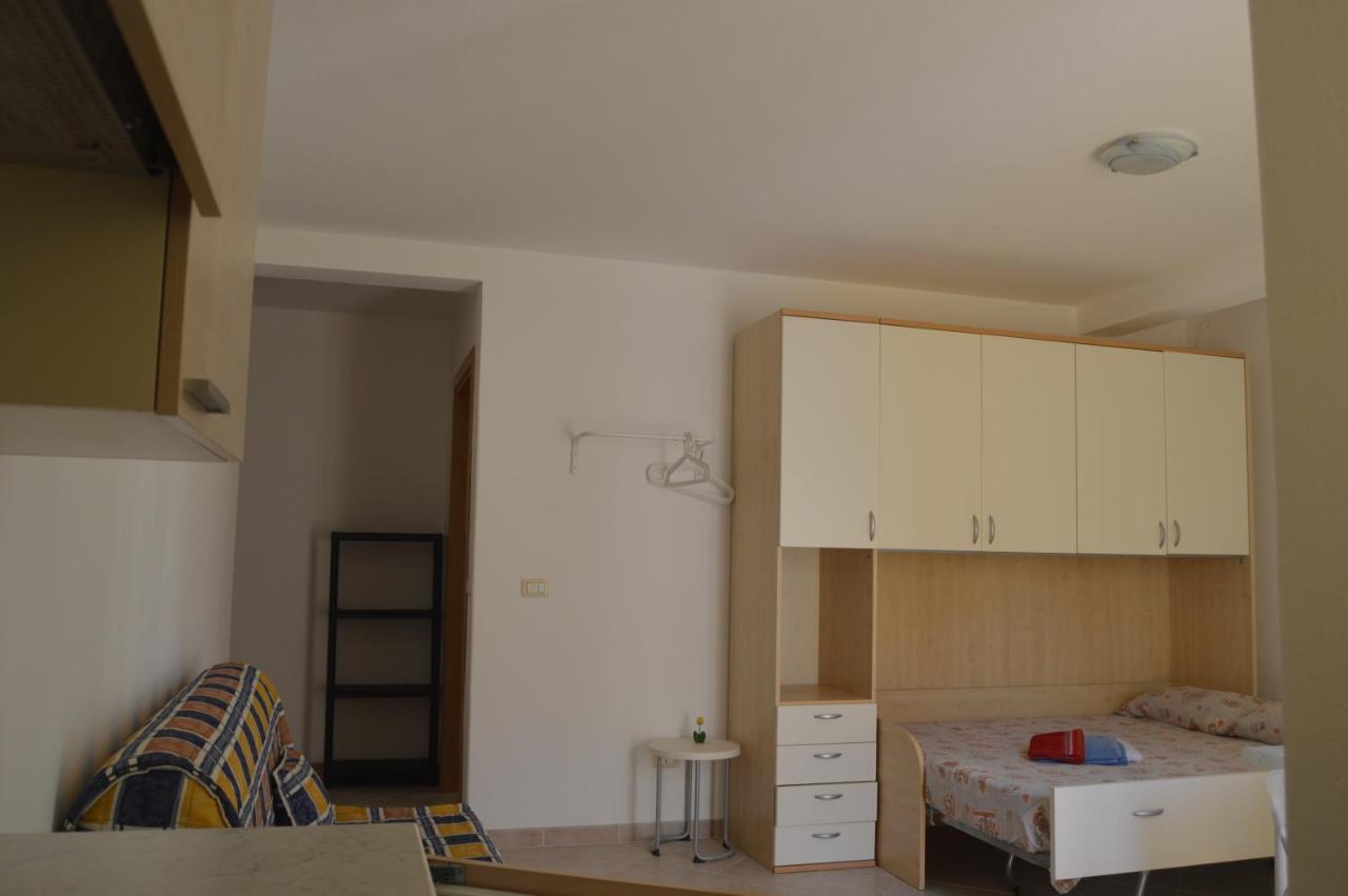 Tres Caravelas Studio Flats ซังตามาเรีย ภายนอก รูปภาพ