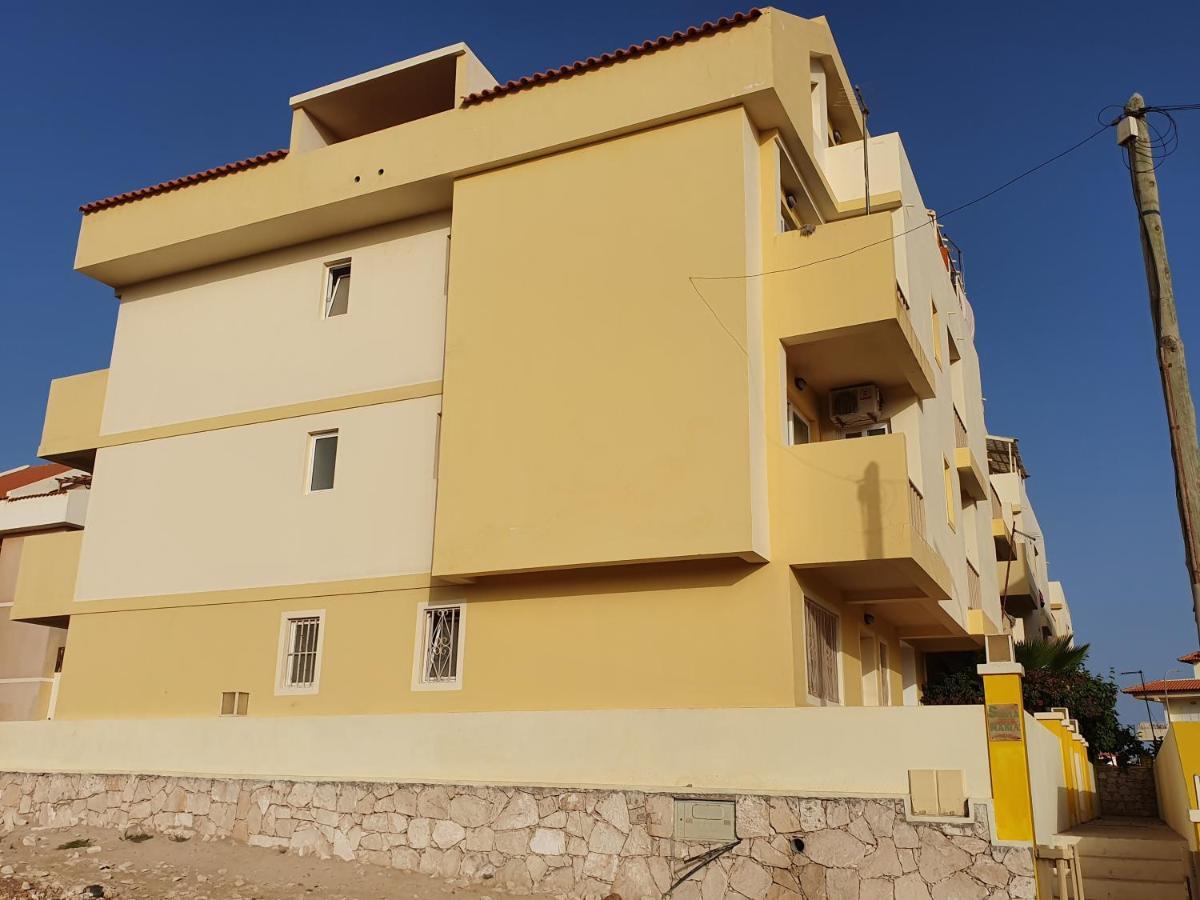 Tres Caravelas Studio Flats ซังตามาเรีย ภายนอก รูปภาพ