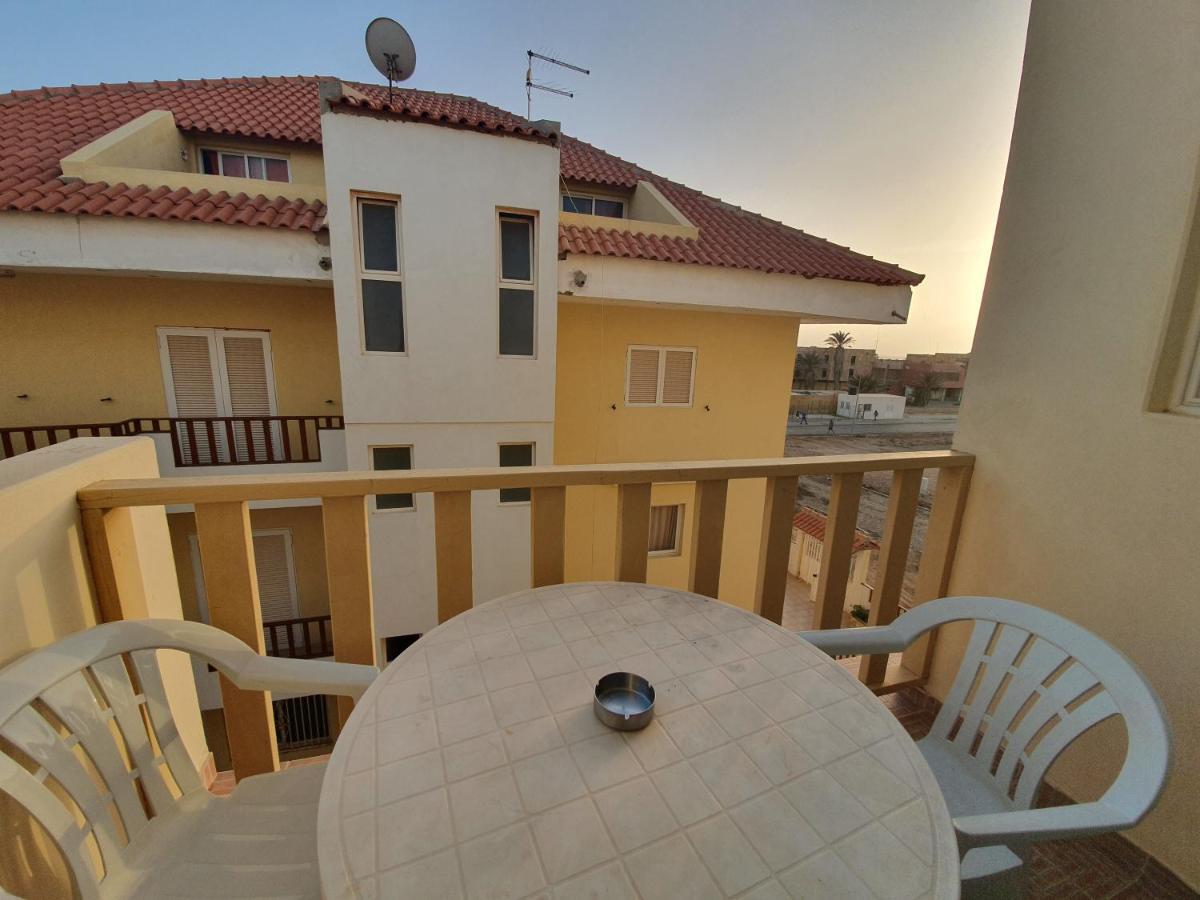 Tres Caravelas Studio Flats ซังตามาเรีย ภายนอก รูปภาพ