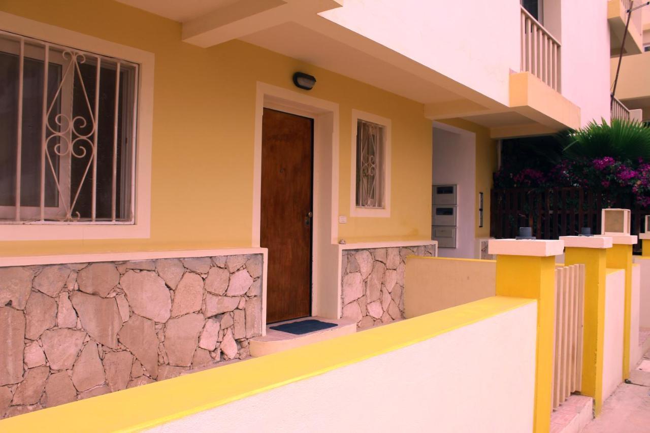 Tres Caravelas Studio Flats ซังตามาเรีย ภายนอก รูปภาพ
